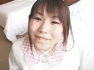 18 tuổi, sinh viên c ...