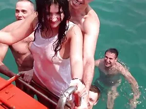 Tôi có ảnh xxx hd mộ ...