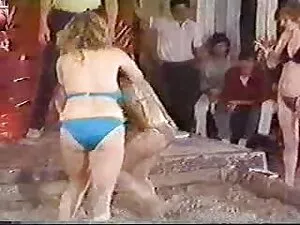 Ucraina Nadia đi vào ...