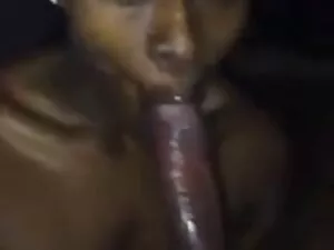 Với một cô gái top p ...