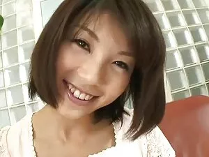 Kate trong phòng tắm ...