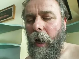 Cô gái điếm đang thâ ...