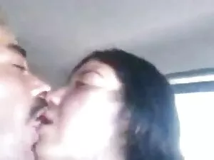 Cô dâu và chú rể đã  ...
