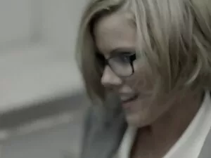 Anna Bell Pikes kéo  ...